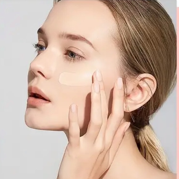 🆕POP FEEL: Foundation/Primer- Changes To Match Your Own Skin Tone- Full Size - Picture 3 of 8